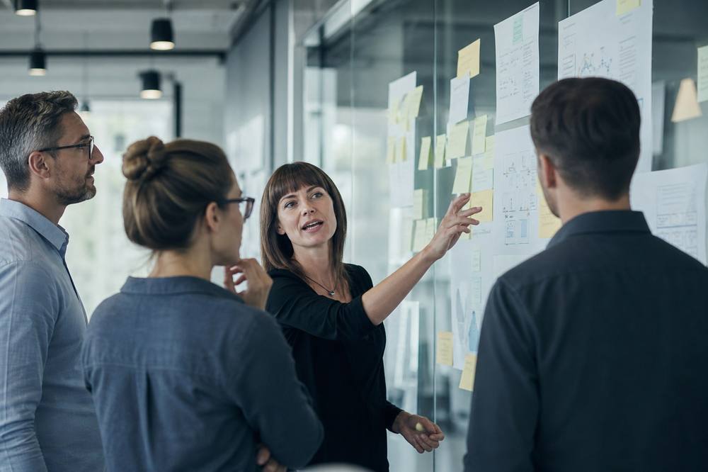 Consultants in a workshop